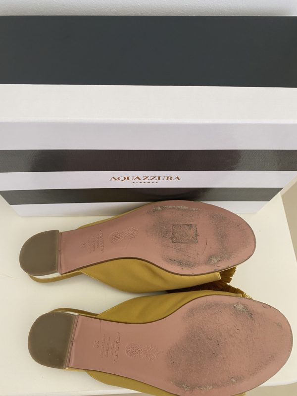 AQUAZZURA Gold Satin Crystal Lotus Slides Size 38 EU - Image 4