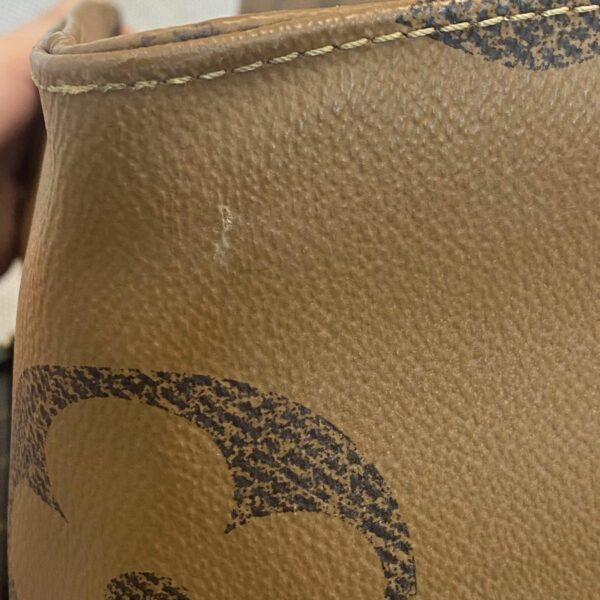 Louis Vuitton Reverse Monogram Giant Onthego GM - Image 8