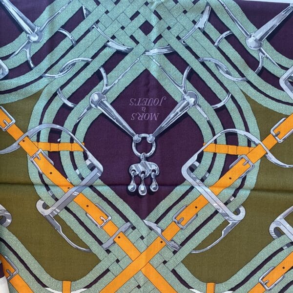 hermes scarf bouton D'or/kaki/prune Mors a jouets - Image 6