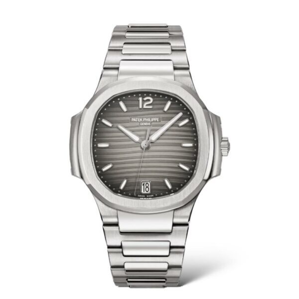 Patek Philippe Nautilus 35mm ''Ladies Automatic'' Self-Winding 7118-1A