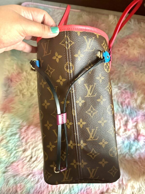 Louis Vuitton Monogram Totem Neo Neverfull MM Flamingo Bag - Image 5