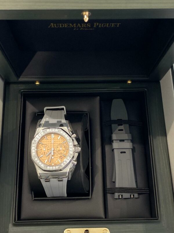 Audemars Piguet Royal Oak 37mm Offshore 26231ST.ZZ.A178CA.01 Lady Tapisserie Salmon Dial 37mm - Image 2