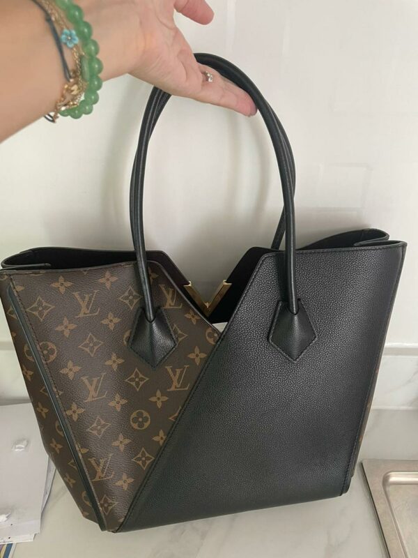 Louis Vuitton Monogram Canvas and Leather Kimono MM Bag - Image 3