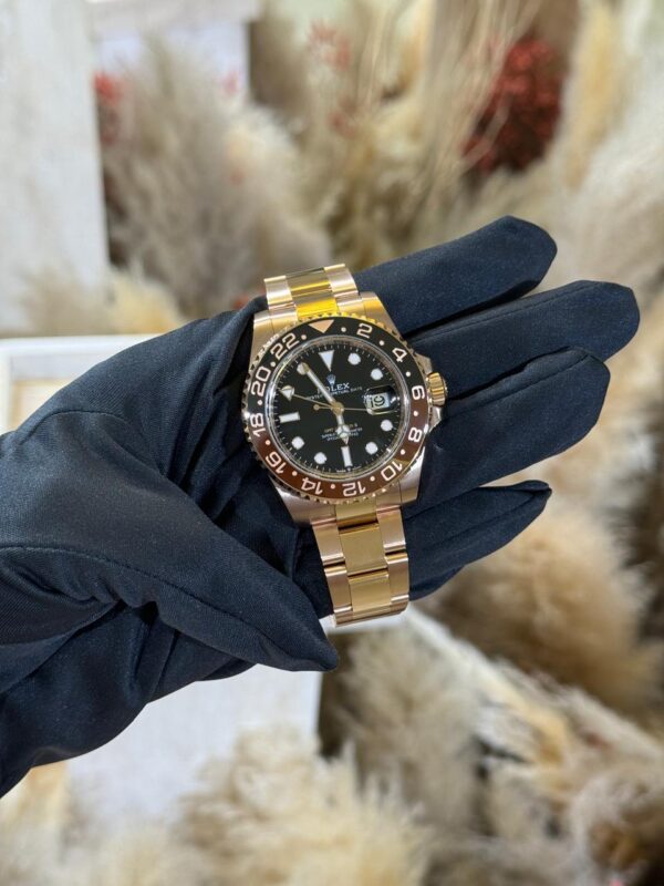 Rolex GMT Master II 40mm 126715CHNR Everose Gold Oyster Bracelet Black Dial - Image 2