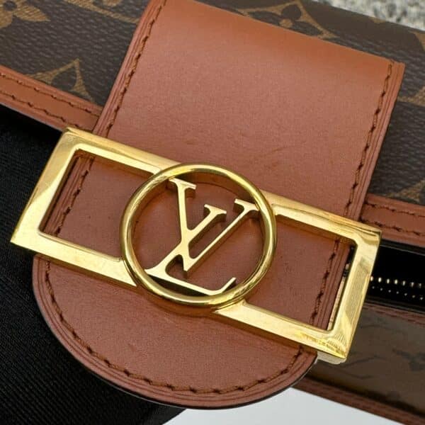 Louis Vuitton Dauphine Chain Wallet - Image 7