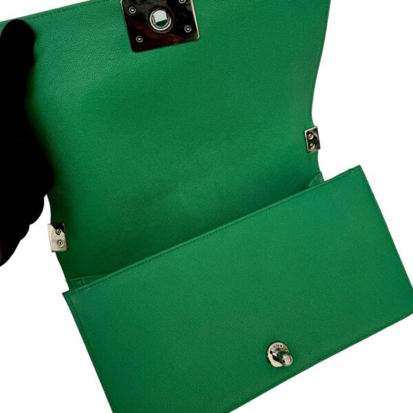 Chanel Caviar Green Quilted Medium Boy Flap Bag - Image 7