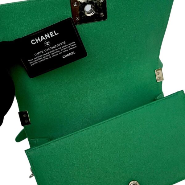 Chanel Caviar Green Quilted Medium Boy Flap Bag - Image 9