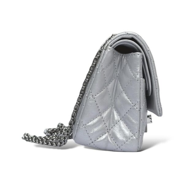 Chanel Metallic Silver Quilted Leather Reissue Classic Flap Bag - Image 3