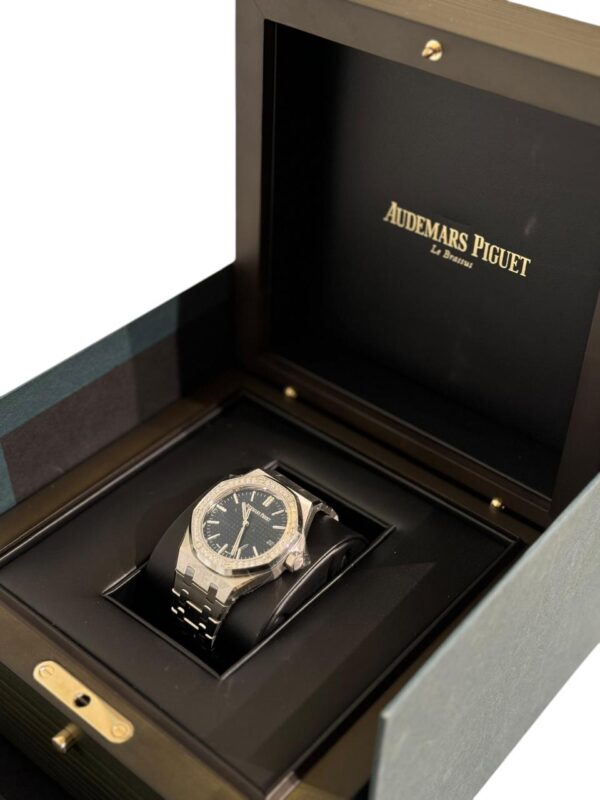 Audemars Piguet Royal Oak 37mm 15551ST.ZZ.1356ST.05 Stainless Steel “Bleu nuit nuage 50” Dial Diamonds Set Bezel - Image 5
