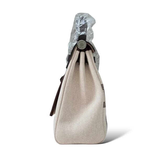 Hermes Herbag Zip 31 ébène/écru/beige Canvas PHW - Image 4