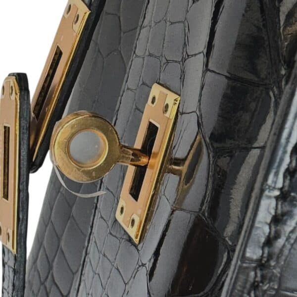 Hermes Kelly Pochette Black Shiny Croco GHW - Image 9