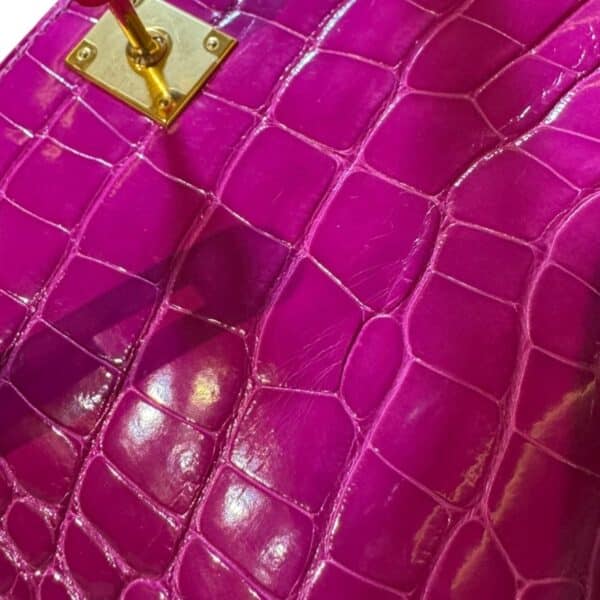 Hermes Kelly Pochette Rose Sheherazade Shiny Croco GHW - Image 9