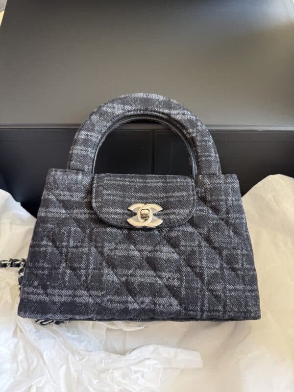 CHANEL Small Kelly Shopper Bleu Washed Denim Bag - Image 2