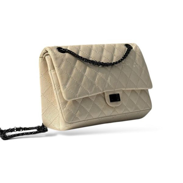 Chanel Aged Quilted Leather IvoryReissue 28cm Bag - Image 2