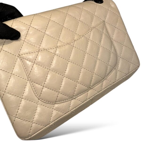 Chanel Aged Quilted Leather IvoryReissue 28cm Bag - Image 9