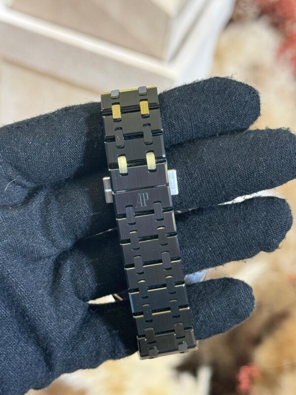 Audemars Piguet Royal Oak 34mm Ceramic 34mm 77350CE.OO.1266CE.03.A - Image 3
