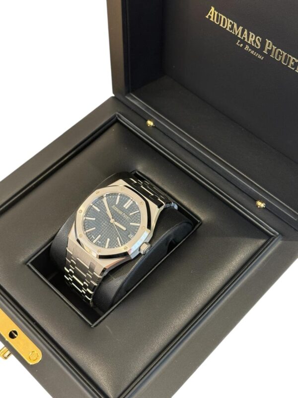 Audemars Piguet Royal Oak 41mm 15510ST.OO.1320ST.06 Stainless Steel "Bleu Nuit, Nuage 50" Dial - Image 6