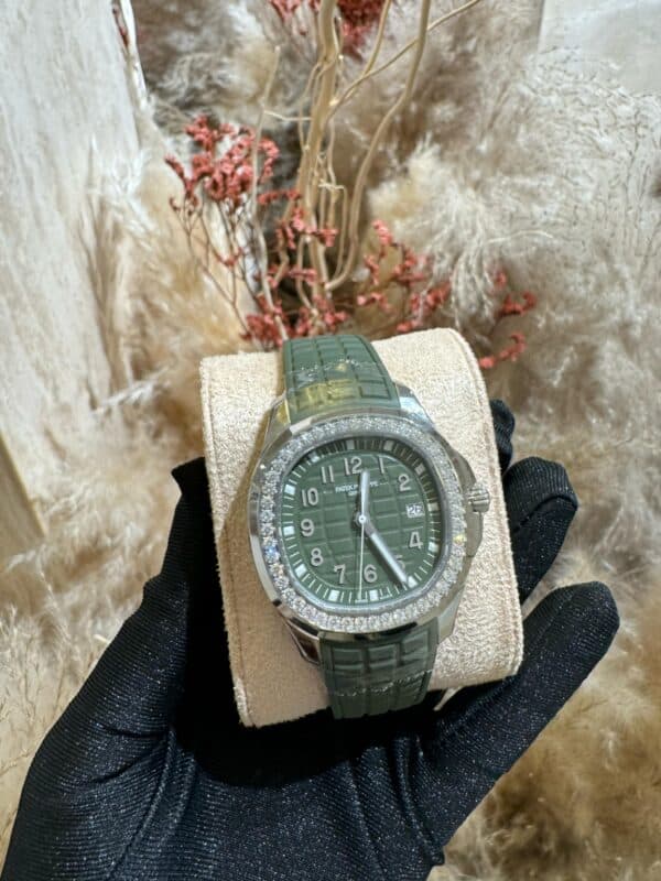 Patek Philippe Aquanaut 42.2mm 5168G-010 Khaki Green Dial White Gold Case Rubber Khaki Straps - Image 2